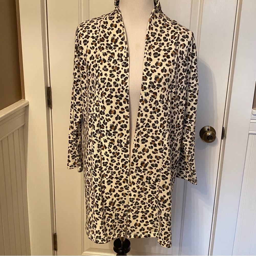 MINKPINK SWEATER CARDIGAN OPEN FRONT CREAM GRAY BLACK BROWN ANIMAL PRINT Size M